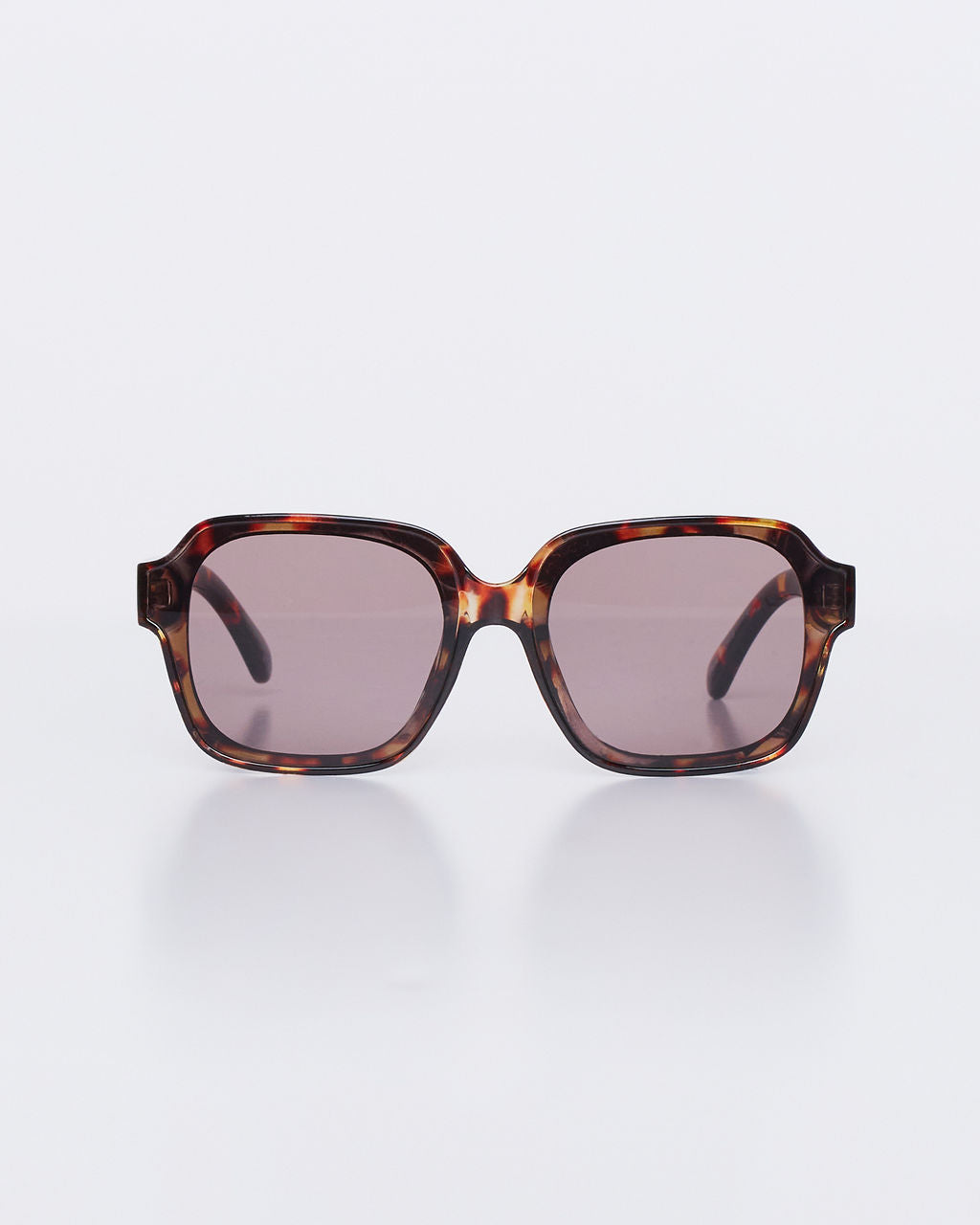 Shelly Rounded Square Tortoise Sunglasses Vici