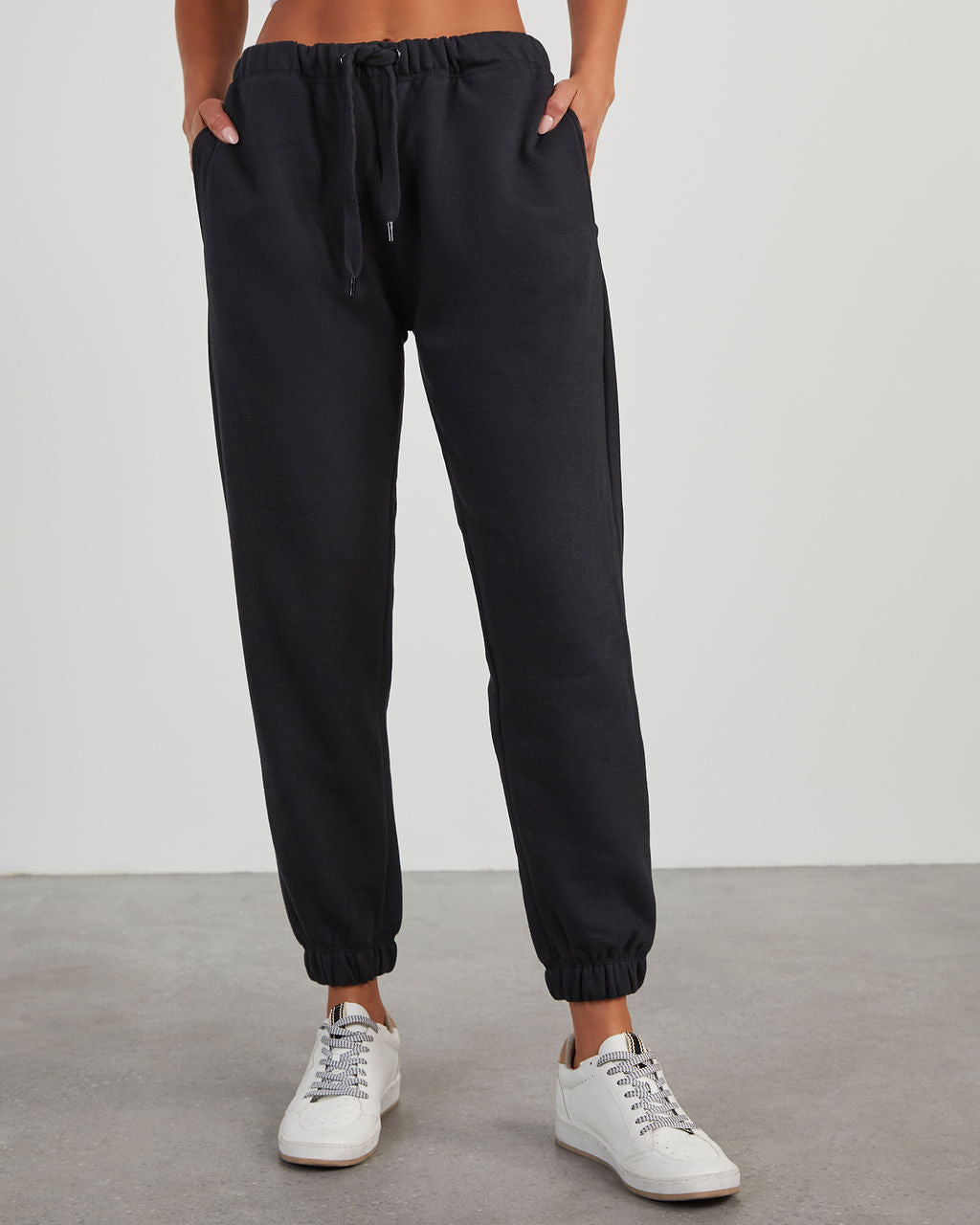 Hollister black joggers discount womens