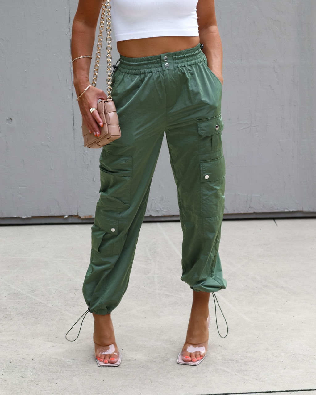 Where can I get nylon cargo pants like this? : r/ThrowingFits